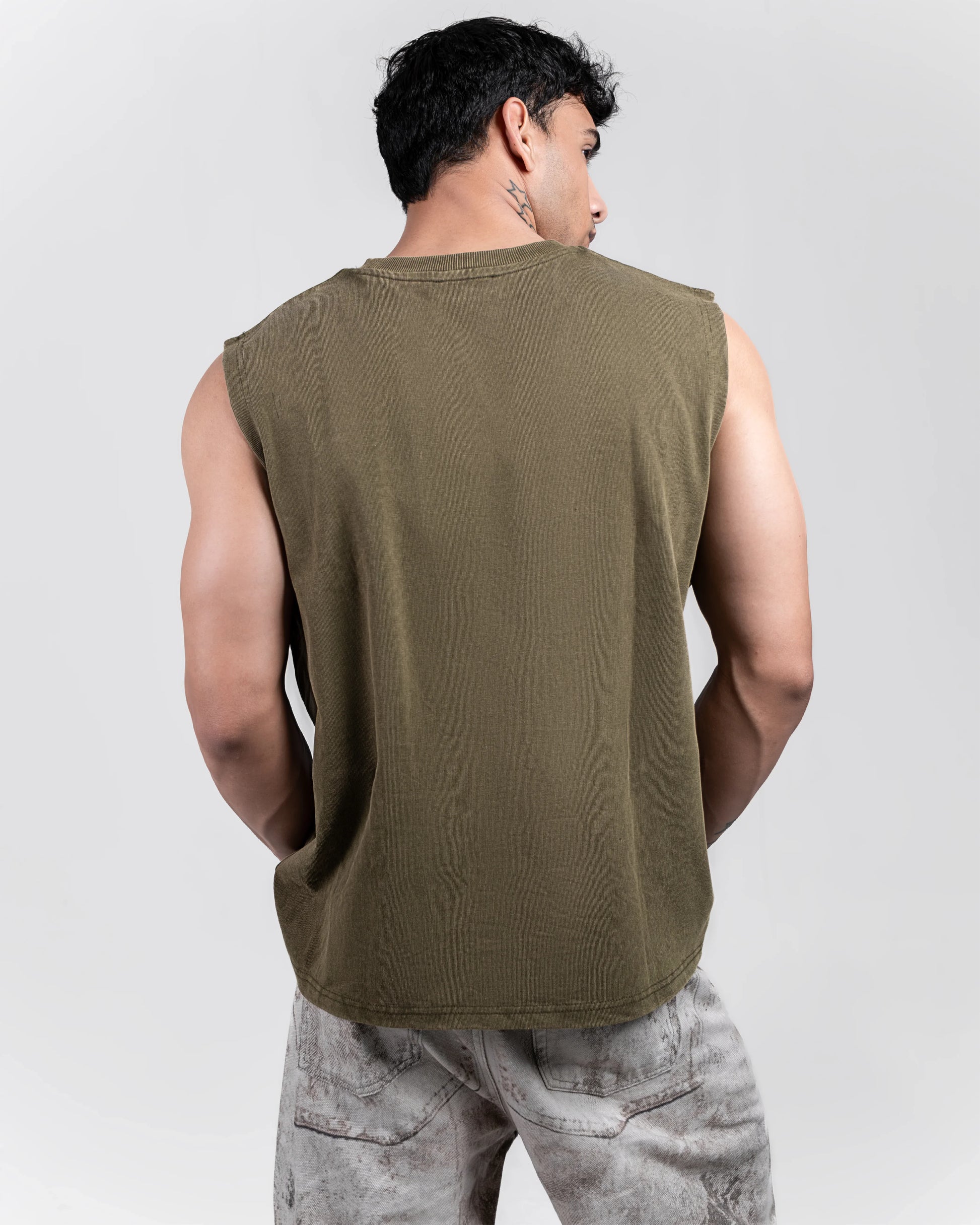 BASIC WASHED OLIVE VEST - DRIPMYFIT