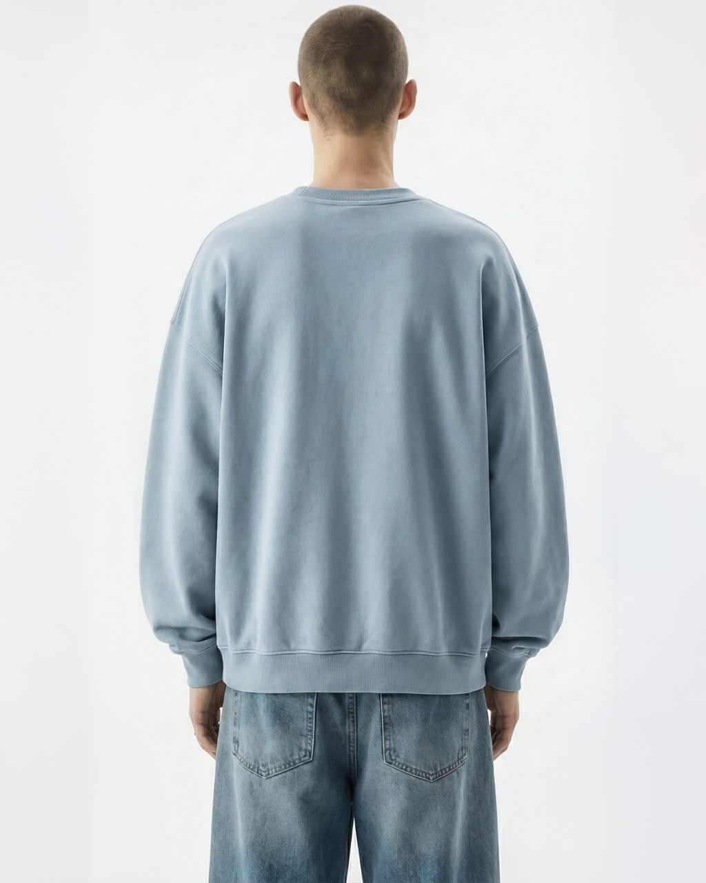 BASIC ICE BLUE SWEATSHIRT