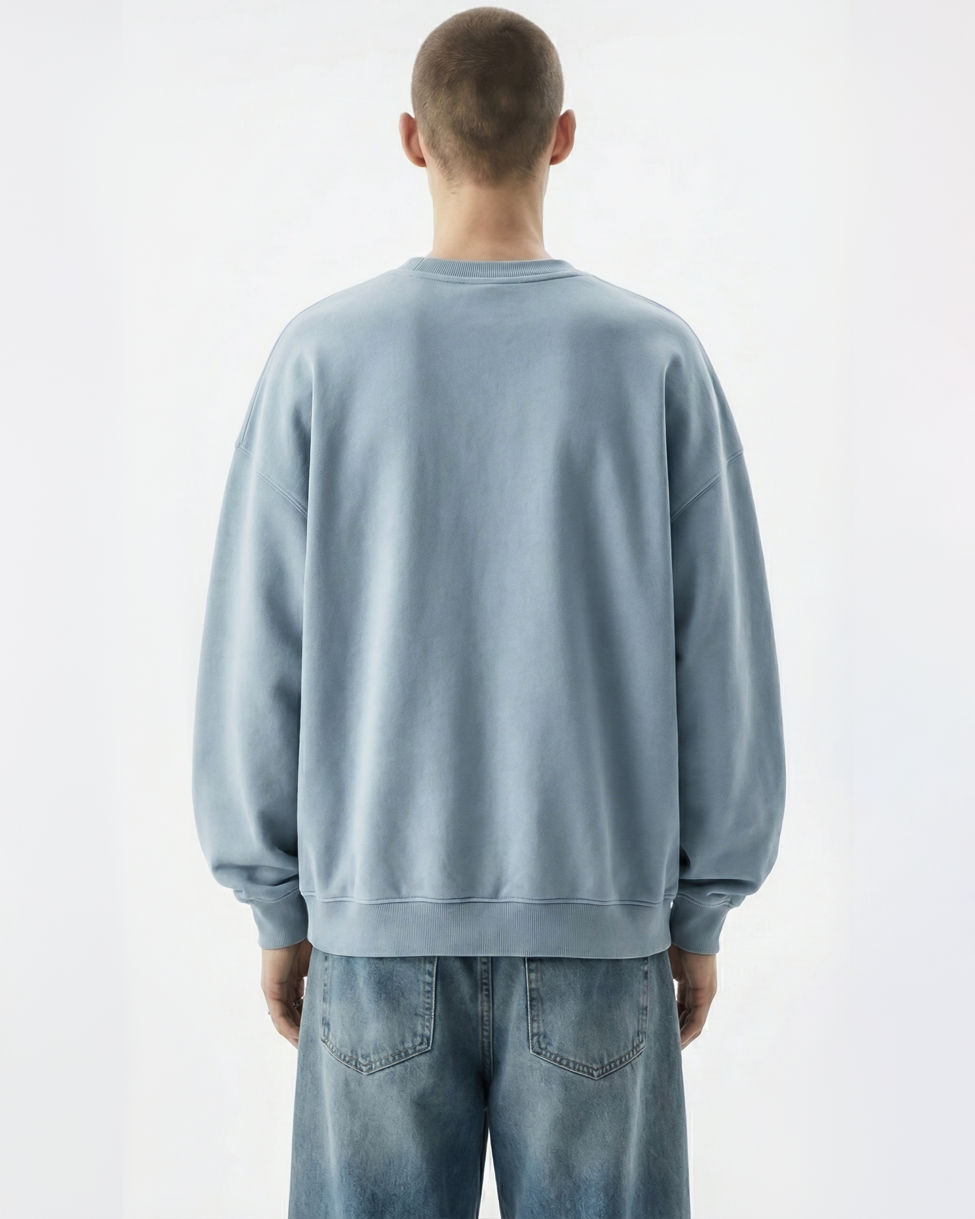 BASIC ICE BLUE SWEATSHIRT