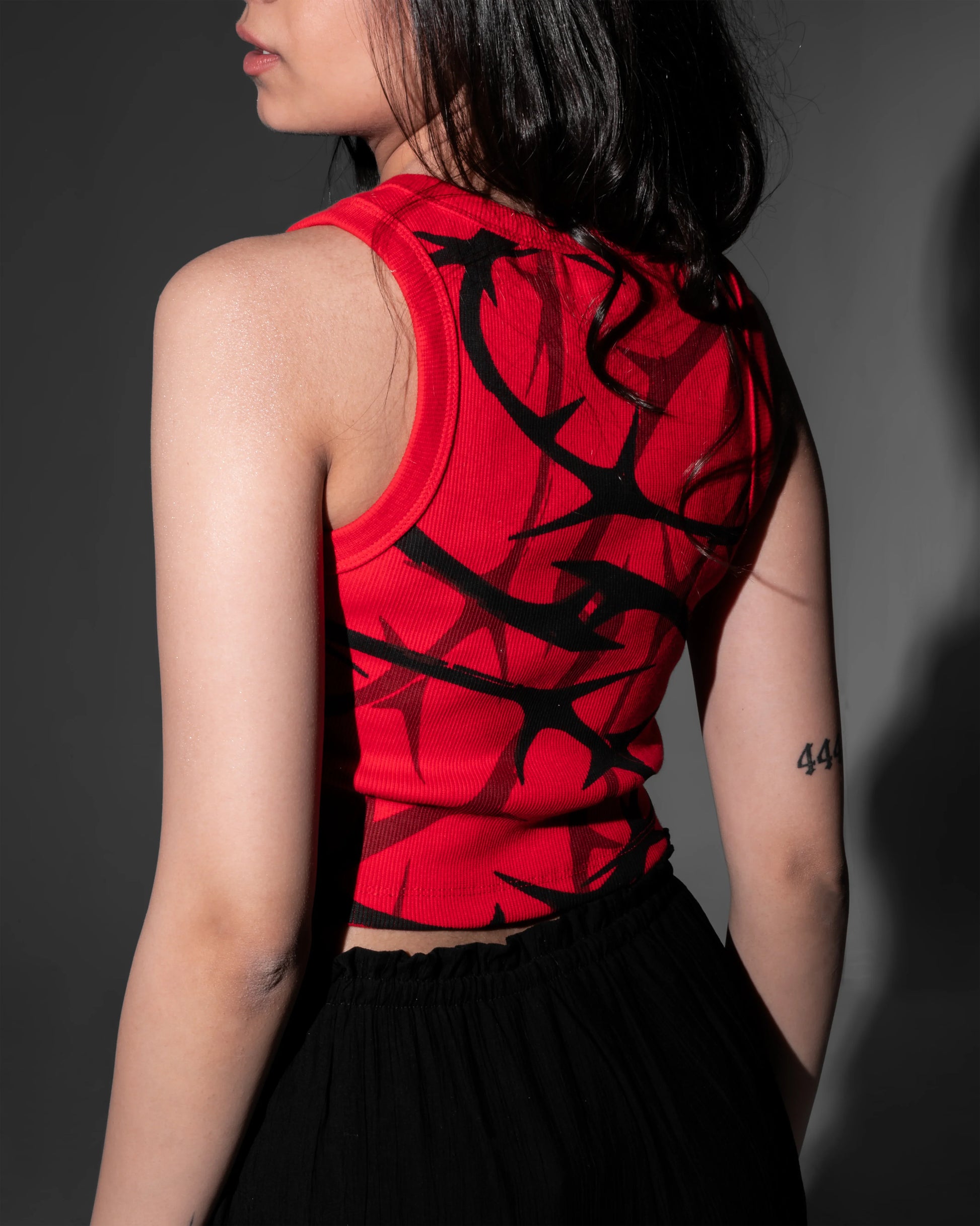 CRIMSON VINE RIBBED CROP TANK TOP - DRIPMYFIT