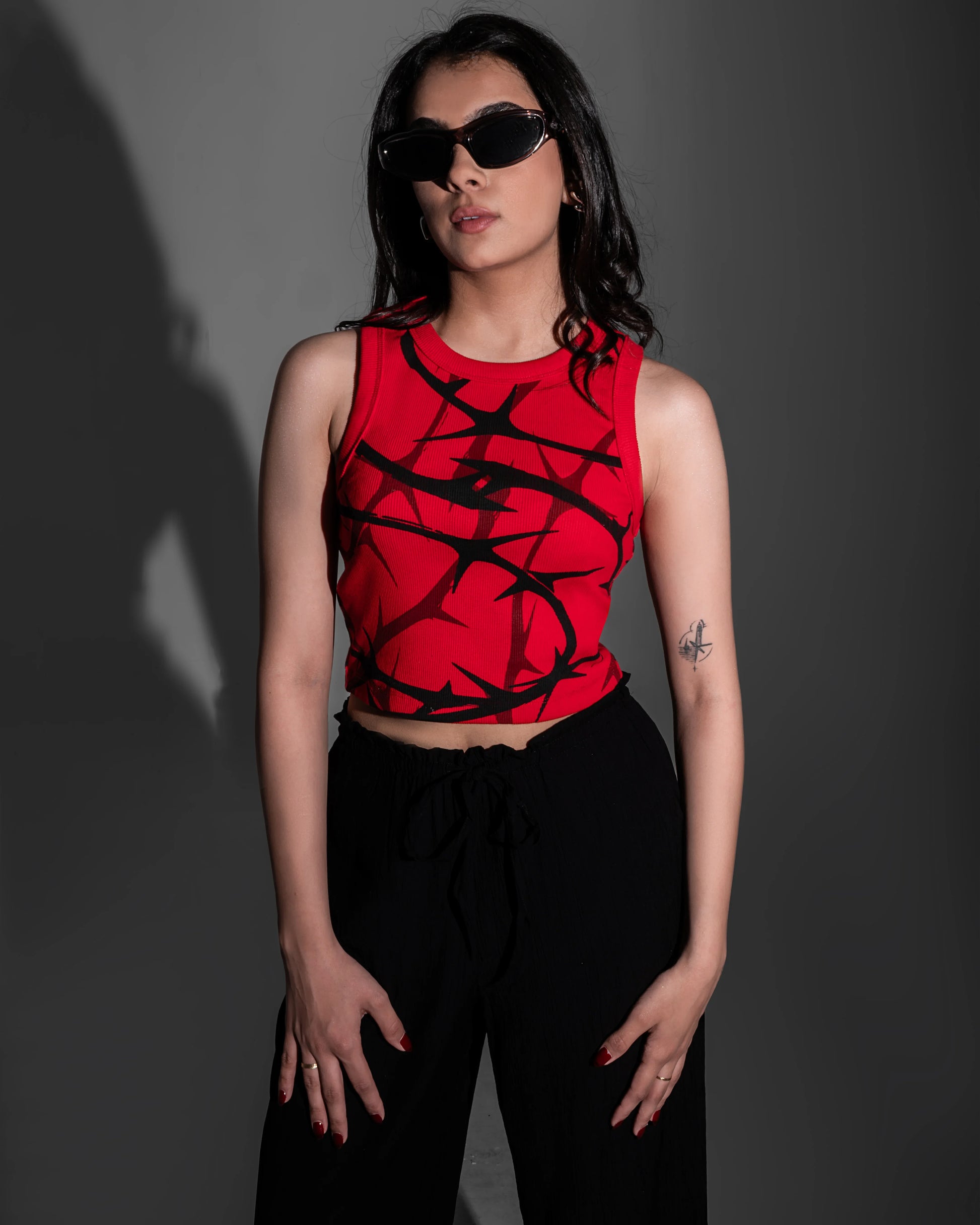 CRIMSON VINE RIBBED CROP TANK TOP - DRIPMYFIT